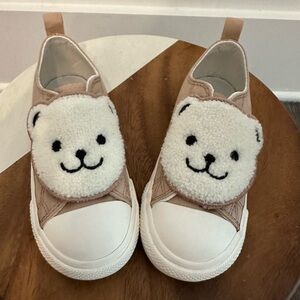 New! Chuck Taylor All Star Sherpa Bear Easy On